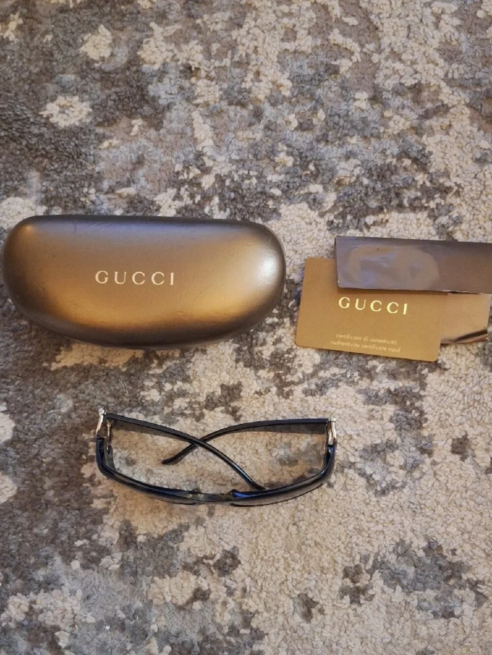 Gucci Black Sunglasses with Brown Logo Case